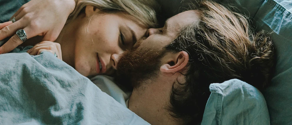 Orgasmus ist nicht alles: Was Frauen beim Sex wirklich zufrieden macht